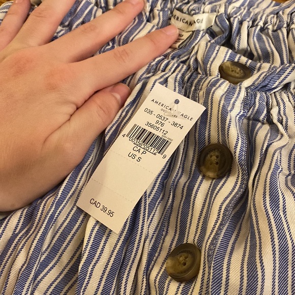 American Eagle- Cropped Striped Button Up Tank - Picture 3 of 3